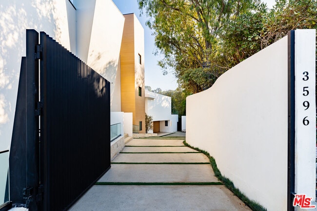 Photo - 3596 Woodhill Canyon Rd