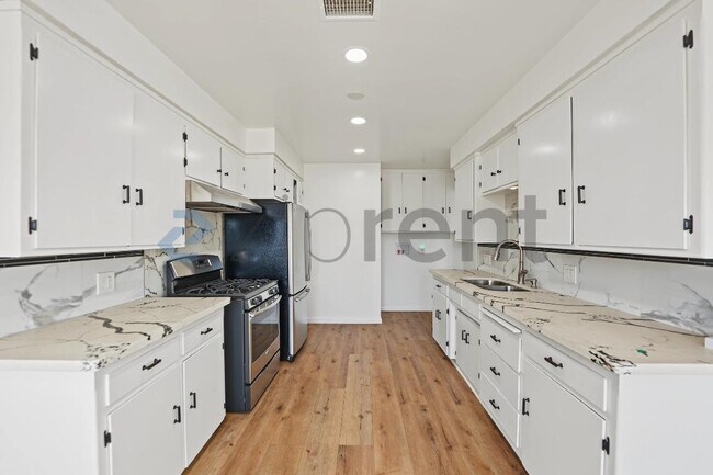 Photo - Unit 1755