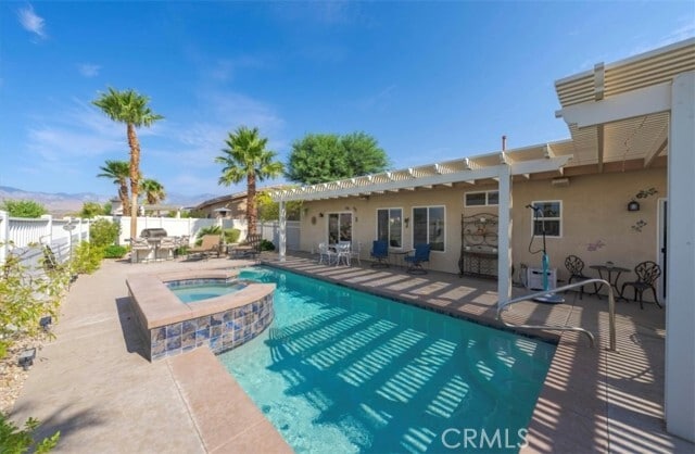 Photo - 64355 Silver Star Ave