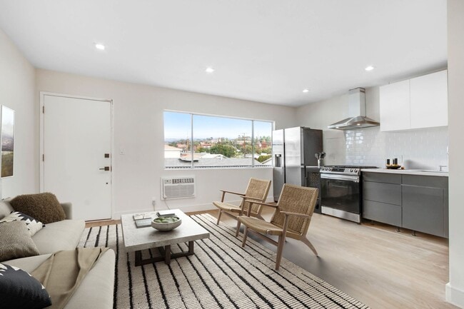 Photo - 1443 N Ave 47 Unit #11