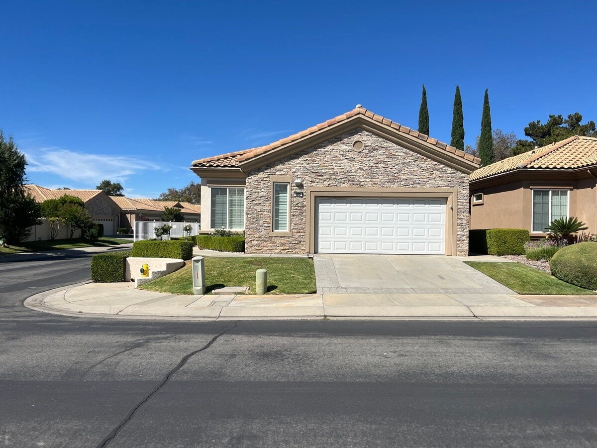 Photo - 525 Brooklawn Dr