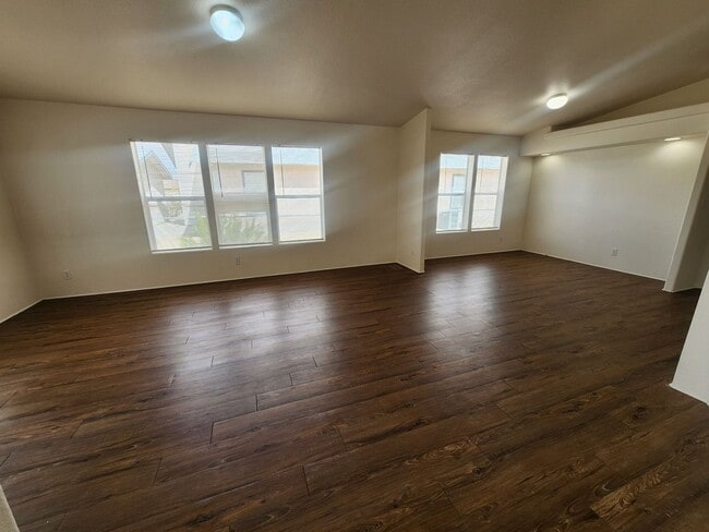 Photo - Open Concept 3 Bedroom 2 Bath Home