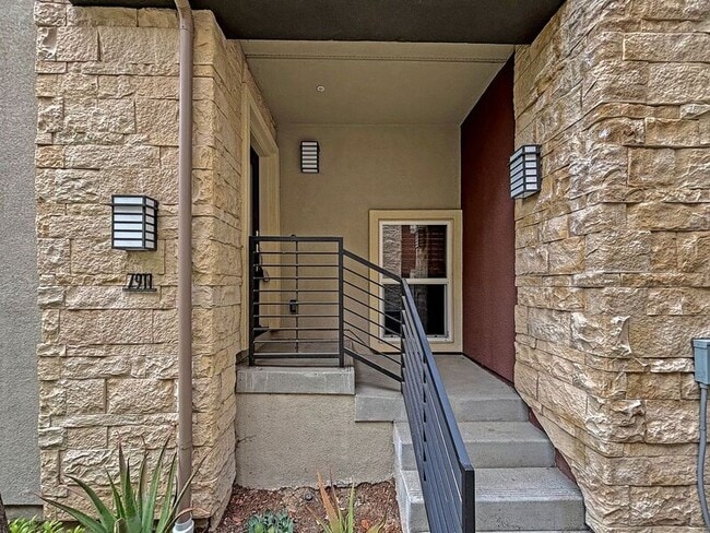 Photo - 7911 Modern Oasis Dr
