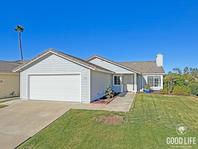 Building Photo - Bright Modern Home in Twin Oaks Golf Course