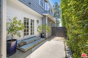 Photo - 1147 Centinela Ave