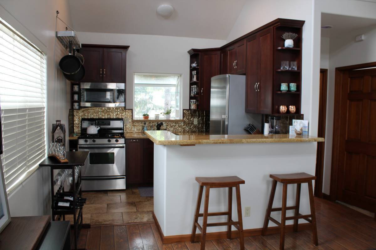 Photo - 303 Sherwood Drive