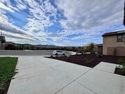 Photo - Spacious 4 Bedroom Home for Lease in Winch...