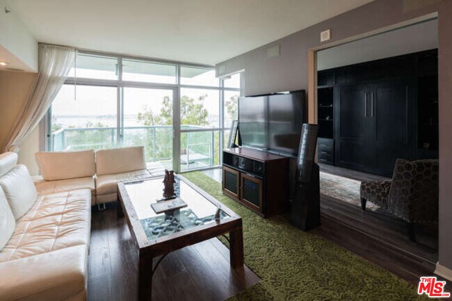 Photo - 13700 Marina Pointe Dr Unit 703