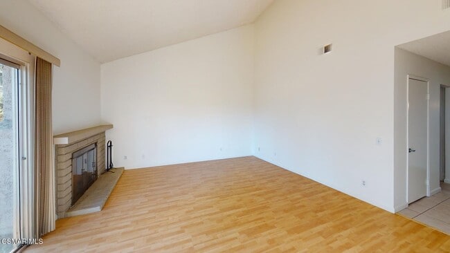 Photo - 157 Conifer Cir