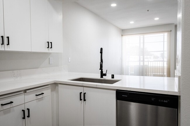 Photo - 2820 Sawtelle Blvd