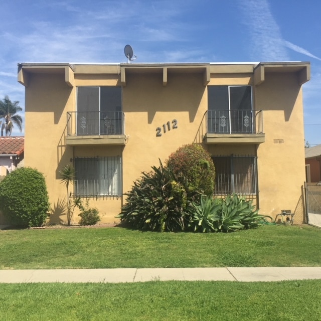 Front - 2112 Clyde Ave Apartments Unit #3