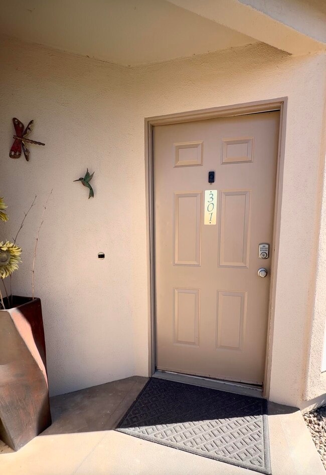 Building Photo - 78301 Terra Cotta Ct