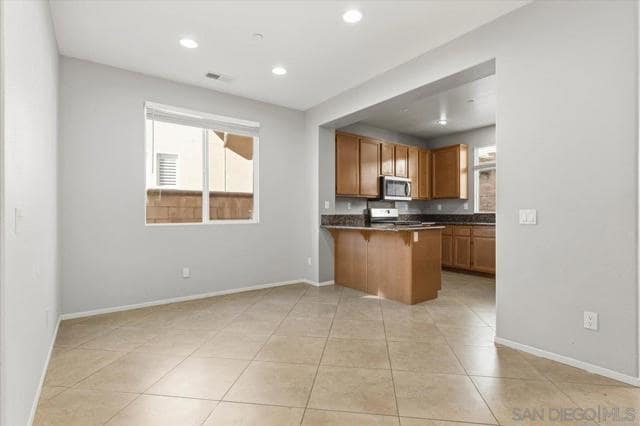 Photo - 10034 Leavesly Trail