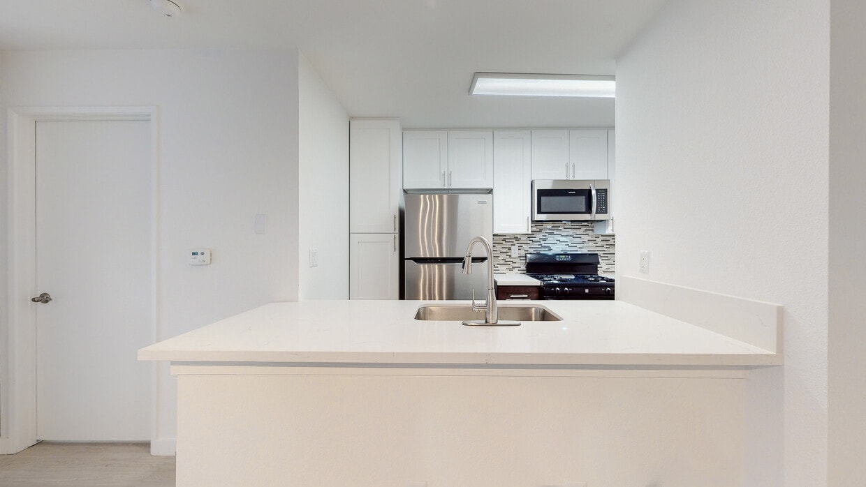 Floor Plan - 1 Bed 1 Bath E