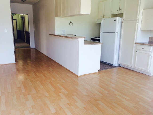 Photo - 519 Glenrock Ave Unit 303