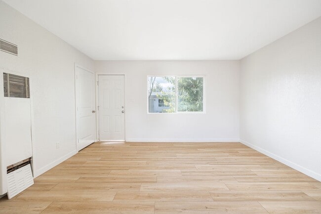 Photo - 767 Ball Ave Unit 767 Ball Ave  B