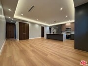 Photo - 6532 Varna Ave