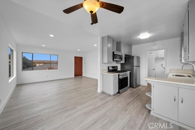 Building Photo - 853 W 23rd St Unit 4