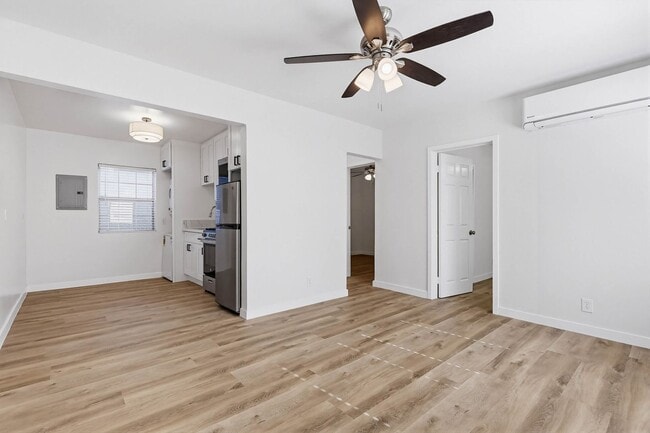 Photo - 2431 S Ridgeley Dr Unit 02