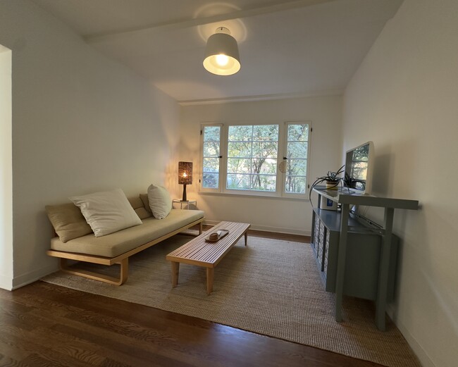 sitting room - 2415 Meadow Valley Ter