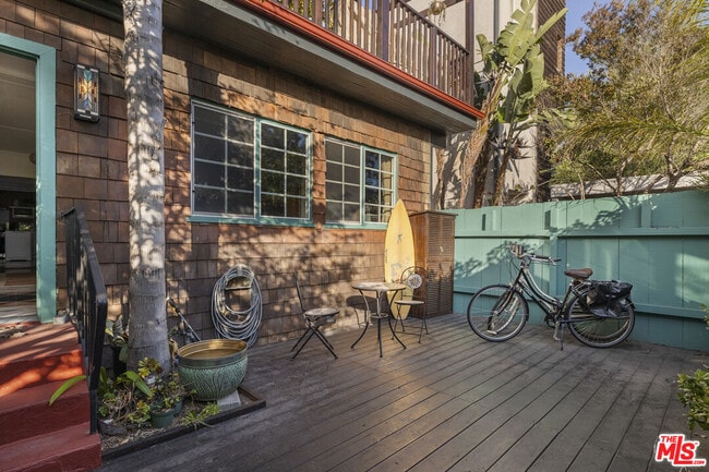 Building Photo - 804 Pacific Ave Unit 1/2