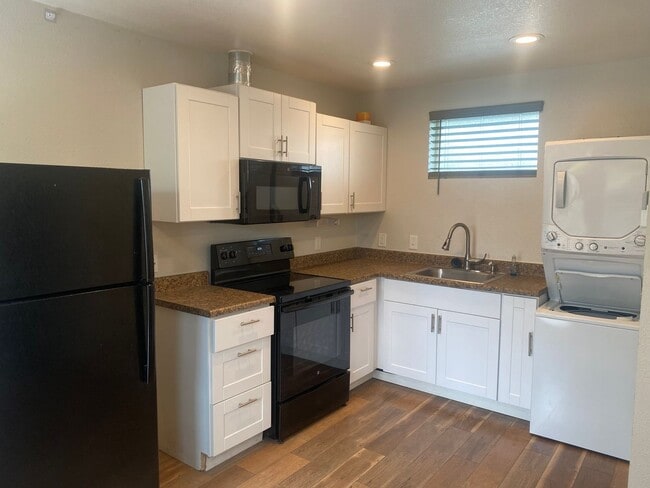 1 Bed, 1 bath single story ADU in Central ... - 1 Bed, 1 bath single story ADU in Central ... House