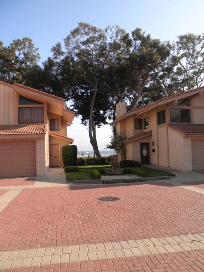 Photo - Live the East Beach Lifestyle – Townhome with Pool Access Unit B