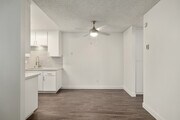 1BR, 1BA - 700SF - Palms