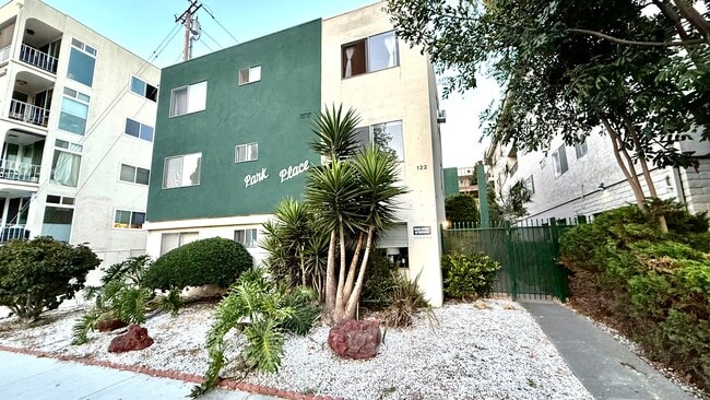 Building Photo - 122 Junipero Ave Unit Park Place #B