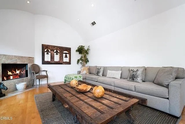 Photo - 748 N La Jolla Ave Unit 748)