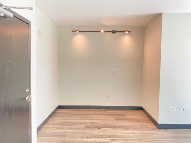 Photo - 14th Floor Downtown San Diego Apartment Unit 1452