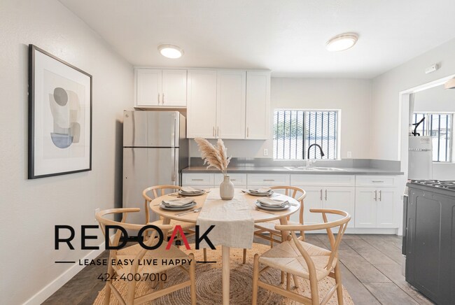 Photo - 1182 E 52nd St Unit 1184 1/2