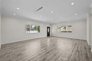 Photo - 11250 Saticoy St House