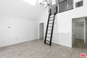 Photo - 8424 4th St
