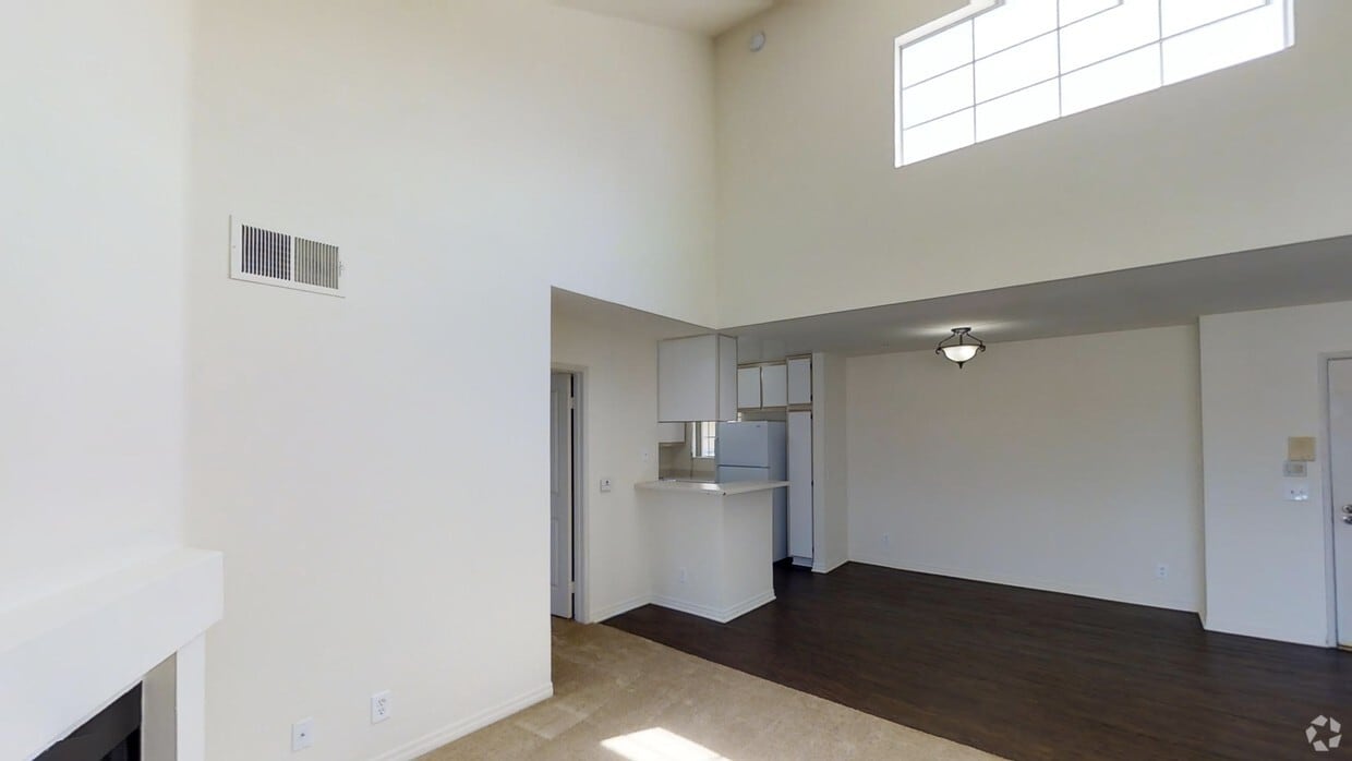 3D Tour - Maravilla Apartments at CSUN