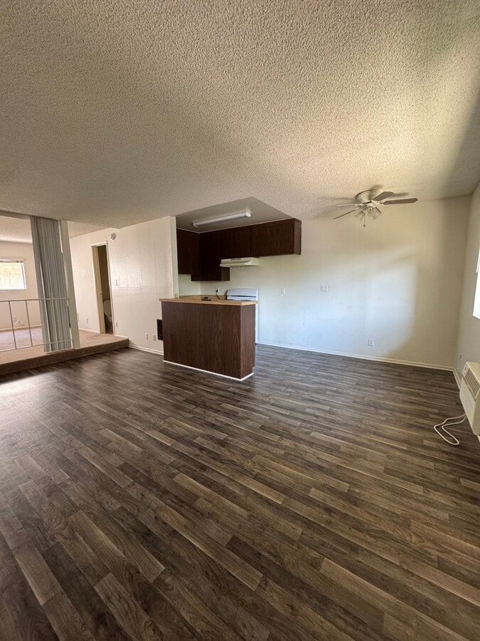 Photo - 14240 Burbank Blvd Unit 111