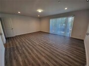 Photo - 14614 Vanowen St