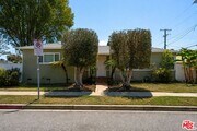 Photo - 2904 Oakhurst Ave