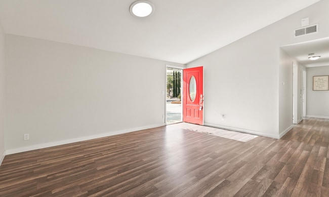 Photo - 17138 Sunderland Dr