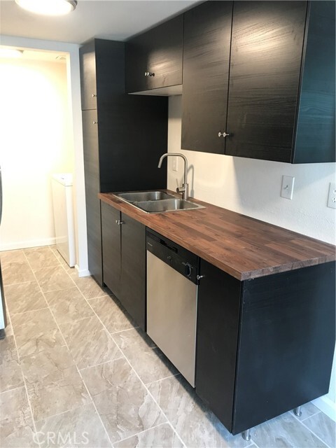 Photo - 454 E Ave Q3 Unit 5