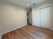 Photo - 1140 W Donington St