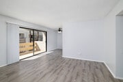 2BR, 2BA - 1,005SF - Living Room - Palm Canyon Terrace
