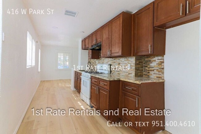 Photo - 416 W Park St