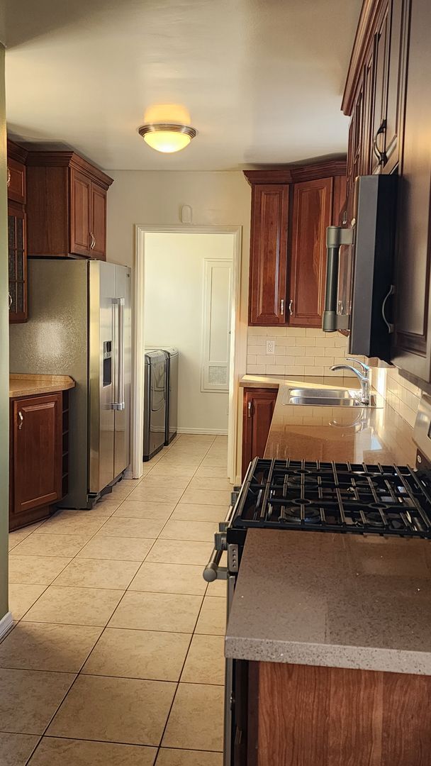 Photo - 1433 Selby Ave Unit 1435