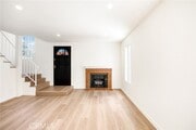 Photo - 13838 Vanowen St