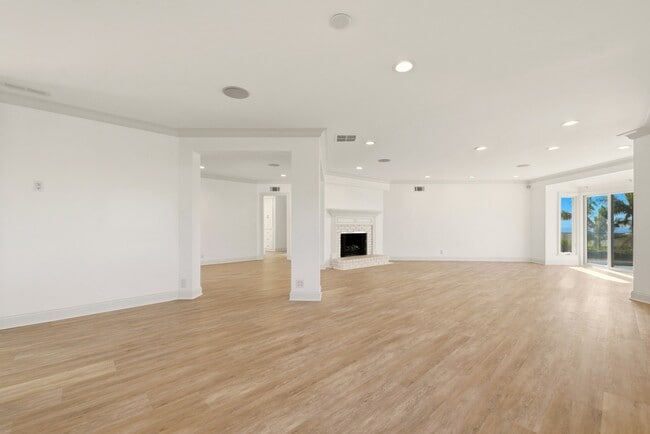 Photo - 204 Tranquillo Rd