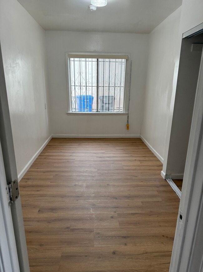 Second bedroom - 112 E 69th Way Unit 112