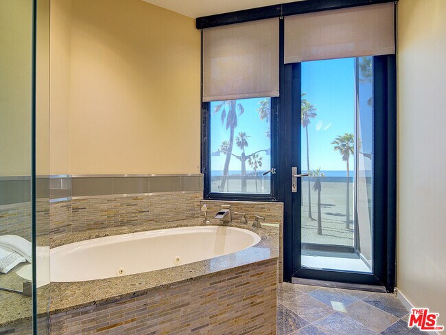 Photo - 3009 Ocean Front Walk