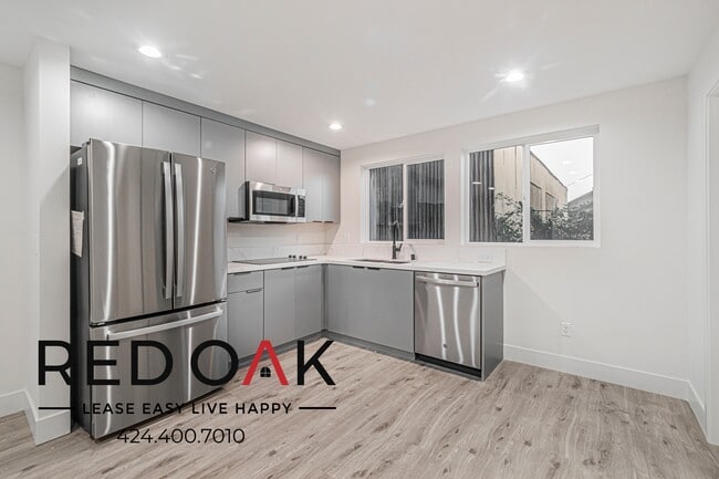 Photo - 138 W 93rd St Unit 138 1/2