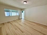 Photo - 1406 S Saltair Ave Apartments